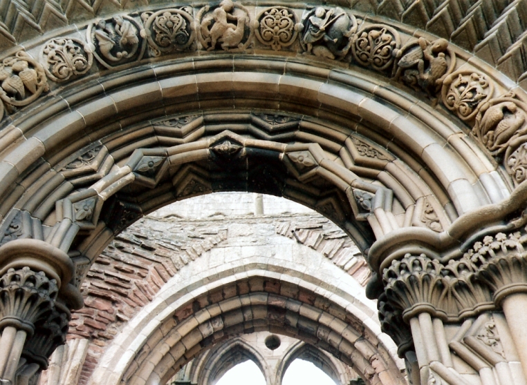 Jedburgh Abbey, Borders, Scotland - Photo by Susan Wallace